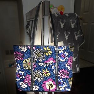 Vera Bradley tote